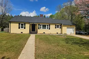 345 E Starmount Ave, Liberty, NC 27298 - Photo 1