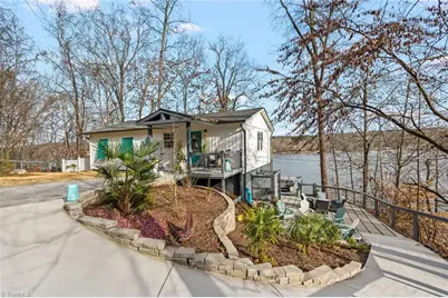 570 Hillview Drive, Lexington, NC 27292 - Photo 1