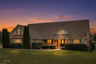 183 Oak Leaf Dr, Reidsville, NC 27320 - Photo 1