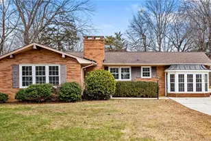 2914 Ardmore St, Burlington, NC 27215 - Photo 1