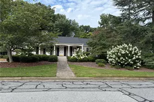 609 Elmwood Dr, Greensboro, NC 27408 - Photo 1