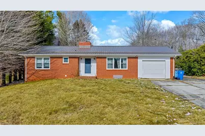 316 W Main Street, Jefferson, NC 28640 - Photo 1