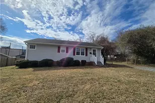 2107 Martin St, Burlington, NC 27217 - Photo 1