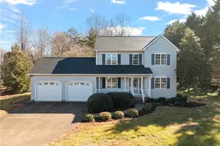 1205 Fairfield Creek Dr, Pfafftown, NC 27040 - Photo 1