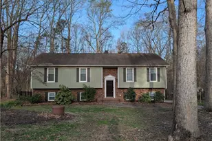4406 Wild Oak Ln, Greensboro, NC 27406 - Photo 1
