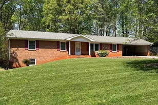 5855 Woodsway Dr, Pfafftown, NC 27040 - Photo 1
