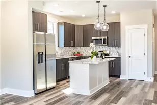 710 Tiffany Hl Ln, Winston-Salem, NC 27104 - Photo 1