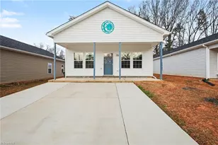 715 Meadowgreen Village Dr, Eden, NC 27288 - Photo 1