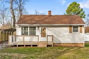 1101 Hickory Ave, Greensboro, NC 27405 - Photo 1