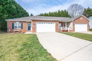 401 Peace Rollins Ct, Kernersville, NC 27284 - Photo 1