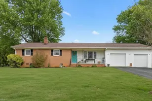 943 Maurine Dr, Asheboro, NC 27205 - Photo 1