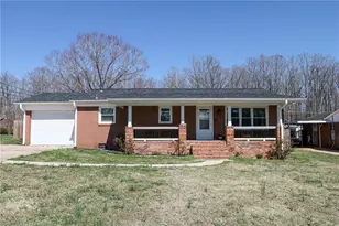 300 Abbotts Ave, Lexington, NC 27292 - Photo 1