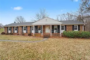 5585 Kane Dr, Pfafftown, NC 27040 - Photo 1