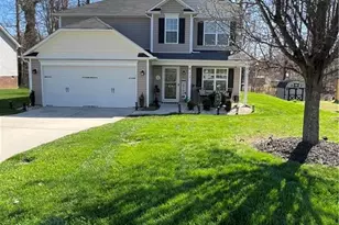 818 Leach Ave, Thomasville, NC 27360 - Photo 1
