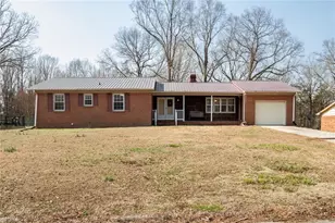 115 Monroe Dr, Lexington, NC 27295 - Photo 1