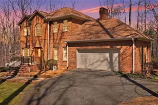 1100 Woodridge Ln, Yadkinville, NC 27055 - Photo 1
