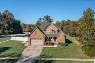 138 S Madera Dr, Mocksville, NC 27028 - Photo 1