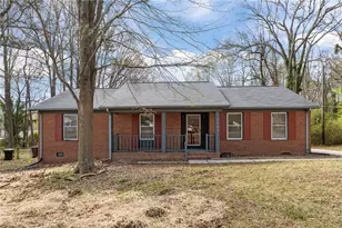 3805 Broadacres Dr, Greensboro, NC 27407 - Photo 1