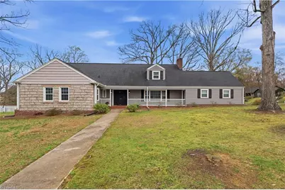 201 Stone Street, Thomasville, NC 27360 - Photo 1