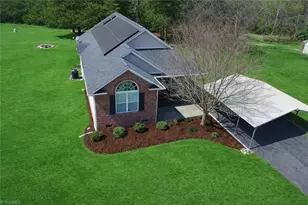 2208 Foxfire Ln, Burlington, NC 27217 - Photo 1
