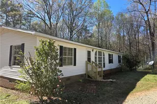 901 George Roberson Ln, Graham, NC 27253 - Photo 1