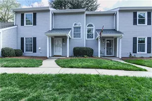 10 Apple Tree Ln, Greensboro, NC 27455 - Photo 1