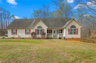 4619 Plantation Manor Dr, Randleman, NC 27317 - Photo 1