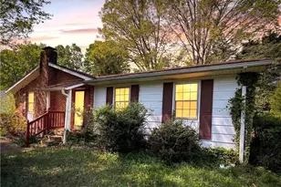 5401 Bayberry Ln, Greensboro, NC 27455 - Photo 1