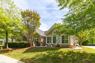 5559 Prosperity View Dr, Charlotte, NC 28269 - Photo 1