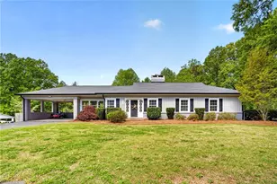 210 Pinedale Dr, Reidsville, NC 27320 - Photo 1