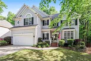 15 Holly Springs Ln, Greensboro, NC 27455 - Photo 1