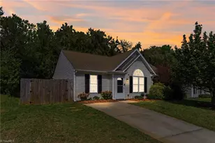 11 Franklinwood Dr, Greensboro, NC 27401 - Photo 1