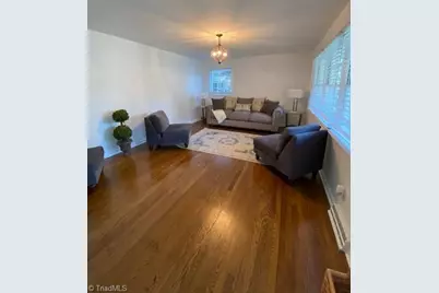 2905 Fairfield Avenue, Greensboro, NC 27408 - Photo 1