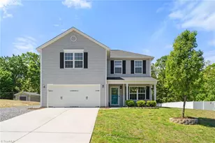 2629 Buckhorn Dr, Randleman, NC 27317 - Photo 1