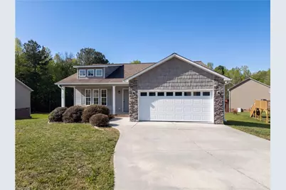 224 Santa Fe Circle, Thomasville, NC 27360 - Photo 1