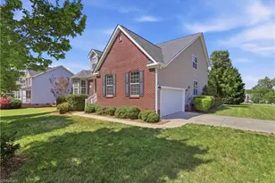 319 Ironwood Dr, Thomasville, NC 27360 - Photo 1