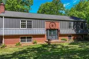 195 Vancouver Ct, Kernersville, NC 27284 - Photo 1