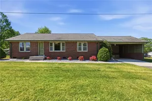 2356 Brushy Mountain Rd, Wilkesboro, NC 28697 - Photo 1