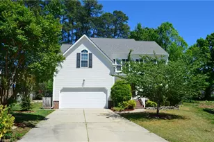 9 Compton Ct, Greensboro, NC 27407 - Photo 1