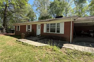 1519 Pipers Gap Rd, Mount Airy, NC 27030 - Photo 1