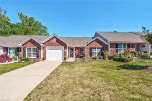 3027 Maple Ave, Burlington, NC 27215 - Photo 1