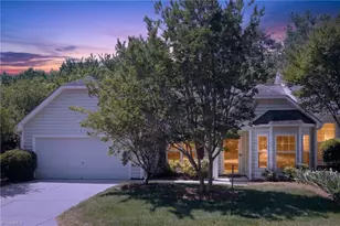 16 Mansfield Cir, Greensboro, NC 27455 - Photo 1