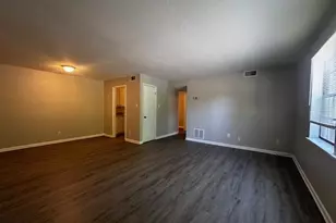 1102 Crescent Dr, Reidsville, NC 27320 - Photo 1