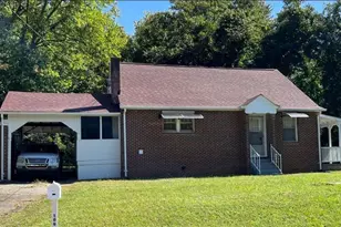 100 Spring St, Kernersville, NC 27284 - Photo 1