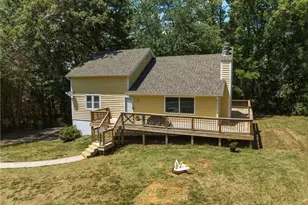 424 West St, King, NC 27021 - Photo 1