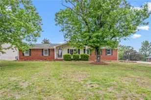 3810 Azalea Ln, Trinity, NC 27370 - Photo 1