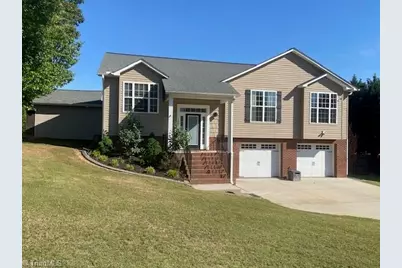 168 Underwood Drive, Thomasville, NC 27360 - Photo 1