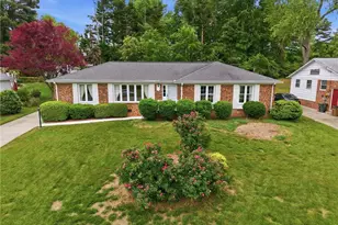 3420 Glouchester Ln, Greensboro, NC 27410 - Photo 1