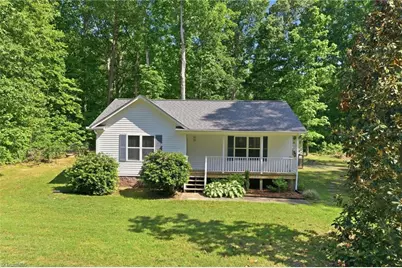 2802 Oak Pointe Lane, Mebane, NC 27302 - Photo 1