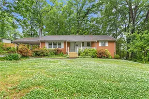 215 Trail 8, Burlington, NC 27215 - Photo 1